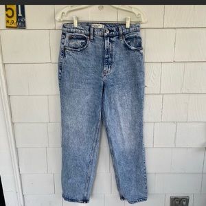 Abercrombie & Fitch 90s Straight Ultra High Rise Acid Wash Rinse Jeans